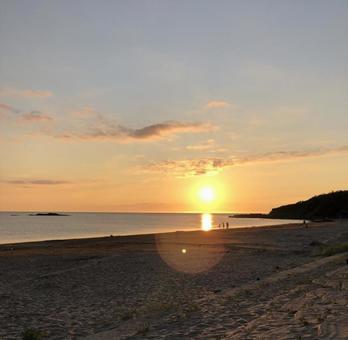 海に沈む夕日 海に沈む夕日の写真