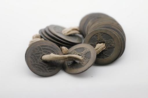 古銭の寛永通宝 江戸時代の貨幣通貨 古銭の寛永通宝 江戸時代の貨幣通貨 古銭,寛永通宝,寛永通寶の写真素材