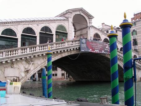 リアルト橋 ベネツィア イタリア リアルト橋 ベネツィア イタリア ヴェネツィア,リアルト橋,イタリアの写真素材