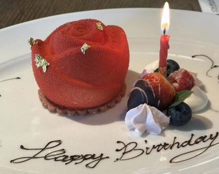 ケーキプレートお誕生日 ケーキプレートお誕生日 美味しい,ケーキプレート,おやつの写真素材