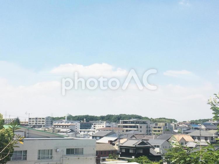 空と住宅街 きれい,ローン,一戸建ての写真素材