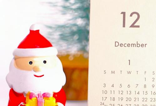 サンタと１２月カレンダー クリスマス,サンタクロース,カレンダーの写真素材