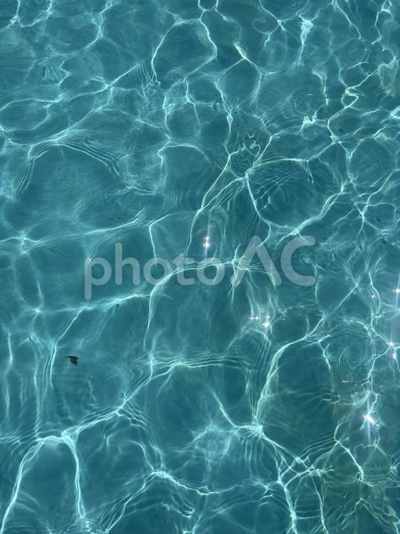 プールの水の動き プール,こども,遊ぶの写真素材