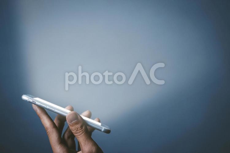 スマホ画面のライト ビジネス,スマホ,電話の写真素材