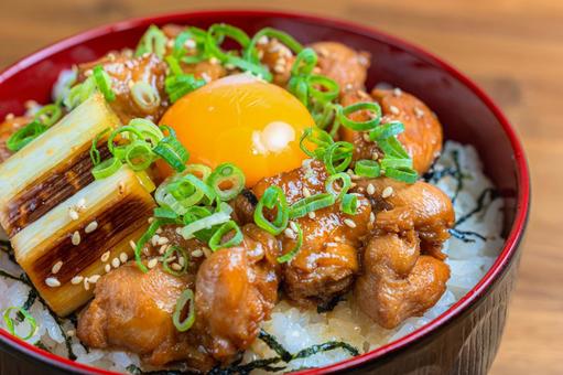 焼き鳥丼 焼き鳥丼 焼き鳥丼,鶏肉,白ねぎの写真素材
