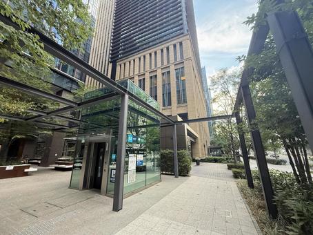 地下鉄の入口 地下鉄の入口 ビル,街,地下鉄の写真素材