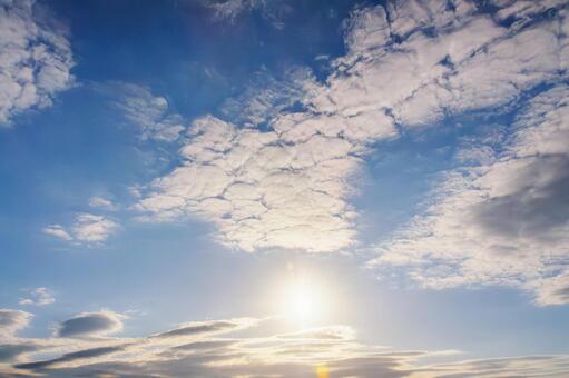 晩秋の夕方の空 1 夕方,秋,秋空の写真素材