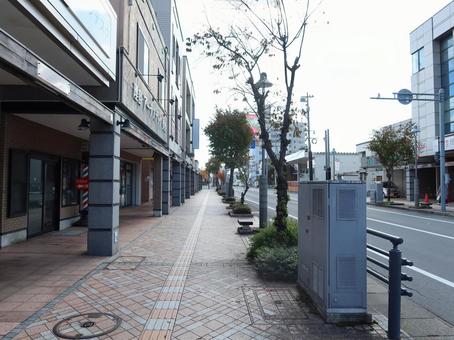 県道260号線 えきどてプロムナード付近 県道260号線,えきどてプロムナード,商店街の写真素材