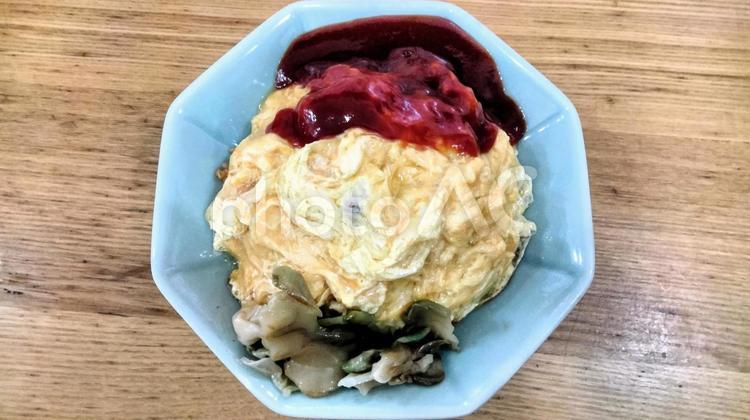 上から見た中華屋のケッチャプオムライス オムライス,洋食,卵の写真素材