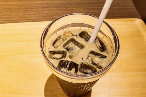 アイスラテのクローズアップ アイスラテのクローズアップ カフェ,ドリンク,おやつの写真素材