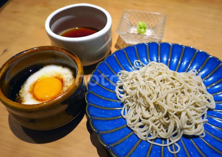 卵黄トロロ付け出しのお蕎麦 蕎麦,とろろ,卵黄の写真素材