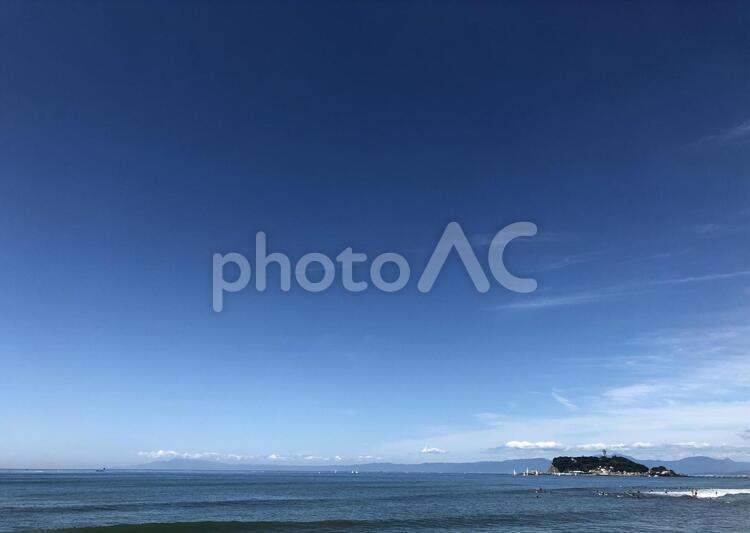 夏の鎌倉の七里ヶ浜の海 鎌倉,七里ヶ浜,水域の写真素材