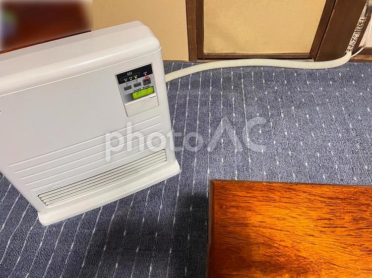 雪国の「循環システム暖房器具」イメージ用 暖房器具,循環システム,循環の写真素材