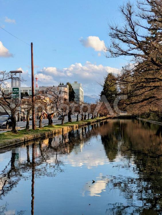 秋田県　弘前公園周辺の風景 秋田県,秋田観光,弘前公園の写真素材