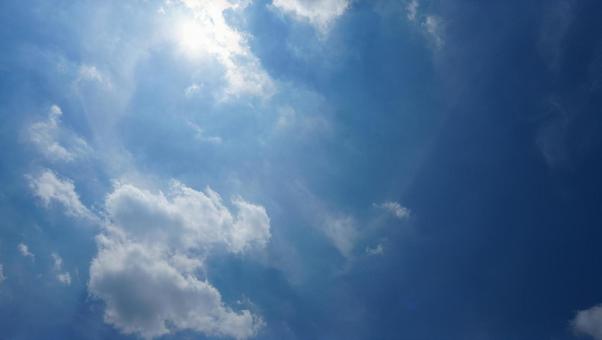 真夏の青空と雲、太陽 真夏の青空と雲、太陽 空,雲,太陽の写真素材