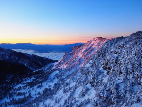雪景色・冬の浅間山・黒斑山 雪景色・冬の浅間山・黒斑山の写真