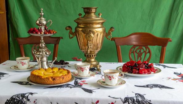 サモワールのあるティータイムの写真