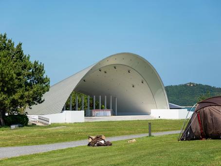 山口きらら博記念公園 山口きらら博記念公園 山口きらら博記念公園,多目的ドーム,芝生の写真素材