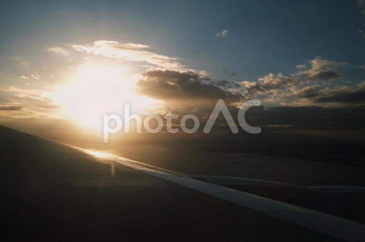 飛行機からの絶景 オレンジ,オレンジ色,北海道の写真素材