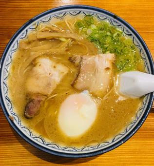 豚骨ラーメン 豚骨ラーメンの写真