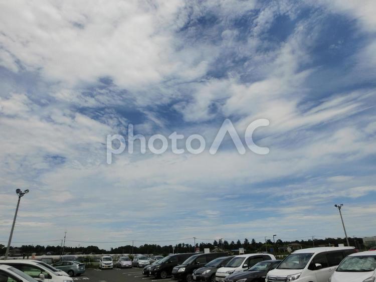 七月の空-2 七月の空,青空,空の写真素材