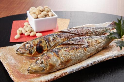 いわしの塩焼き(節分・柊) いわしの塩焼き(節分・柊) いわしの塩焼き,鰯,イワシの写真素材