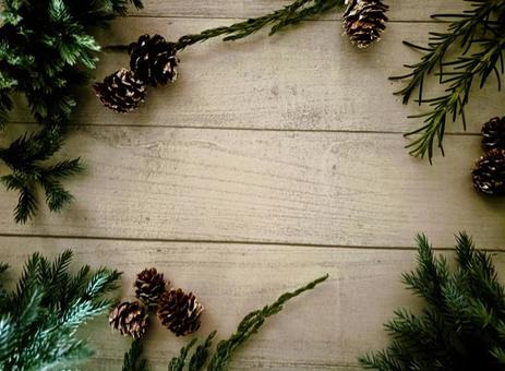 松や松ぼっくりの木目フレーム フレーム,松ぼっくり,松の写真素材