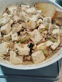 麻婆豆腐作り 麻婆豆腐,おうちごはん,中華の写真素材