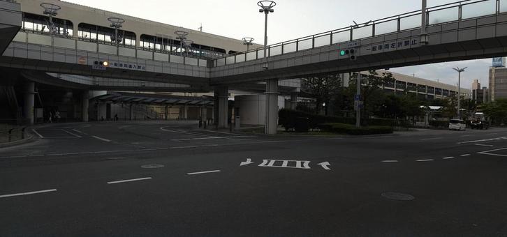 郡山駅の朝 郡山駅,風景,空の写真素材