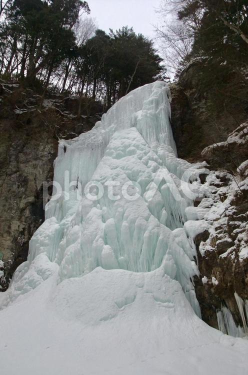 凍った御嶽山清滝 木曽,御嶽山,長野県の写真素材