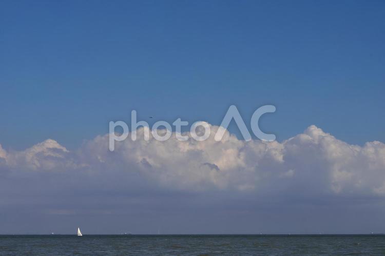 晴れた日の青空と雲 日本,風景,景色の写真素材