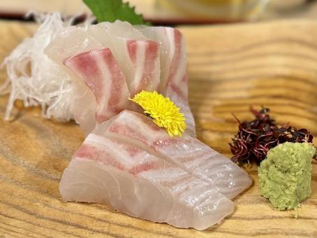 Thickly sliced sea bream sashimi, JPG
