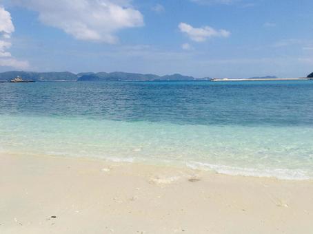 沖縄の青い海 沖縄の青い海の写真