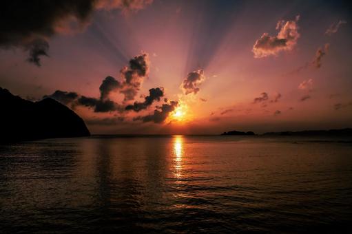 夕日 小浦海岸 和歌山 夕日 小浦海岸 和歌山 和歌山,小浦海岸,夕日の写真素材