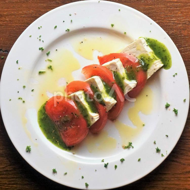 豆腐とトマトのカプレーゼ カプレーゼ,豆腐,トマトの写真素材