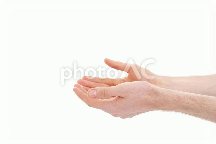 両手で支えるポーズの手 両手,すくう,持つの写真素材