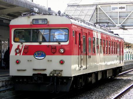 123系臨時列車停車 123系臨時列車停車の写真
