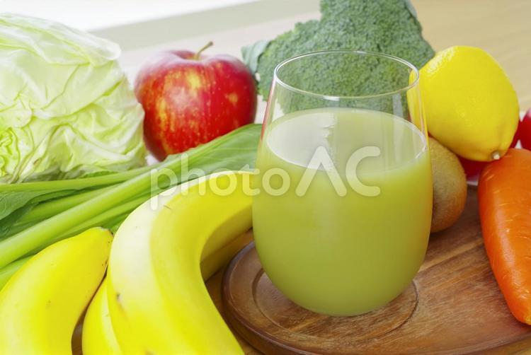 健康志向のグリーンスムージー スムージー,グリーンスムージー,ヘルシーの写真素材