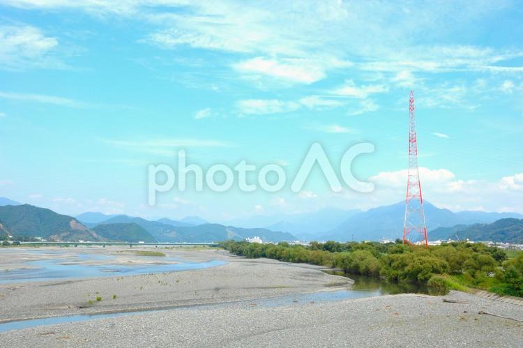 送電線鉄塔のある風景 静岡市,鉄塔,送電線の写真素材