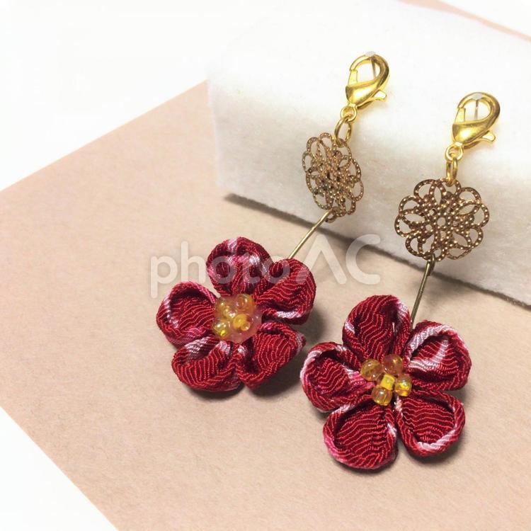 つまみ細工のアクセサリー つまみ細工,和風,アクセサリーの写真素材