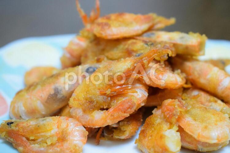 小エビの唐揚げ 小エビ,唐揚げ,揚げ物の写真素材
