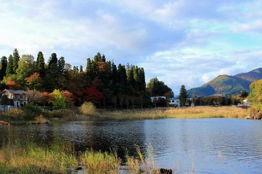 秋の河口湖周辺 秋の河口湖周辺 河口湖周辺,河口湖,湖の写真素材