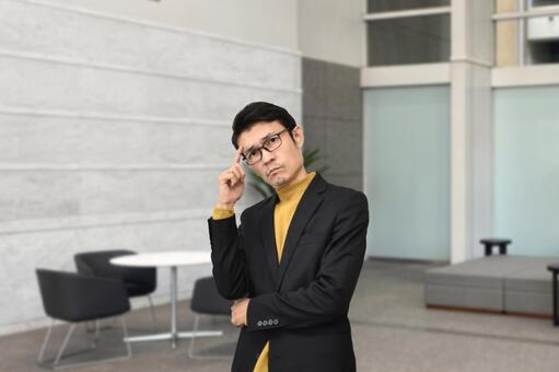 悩ましいビジネスマン ビジネスマン,考える,アイディアの写真素材
