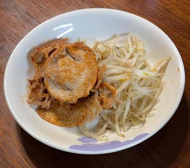 豚のトマトケチャップ炒めともやしレンチン 夕食,豚肉,ソティーの写真素材