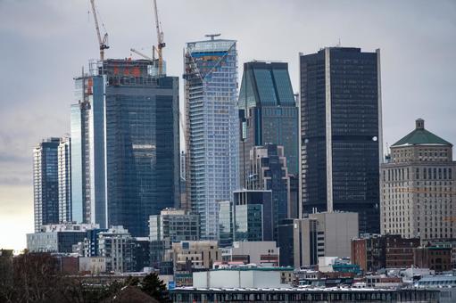 モントリオールのビジネス街 高層ビル,建設中のビル,クレーンの写真素材
