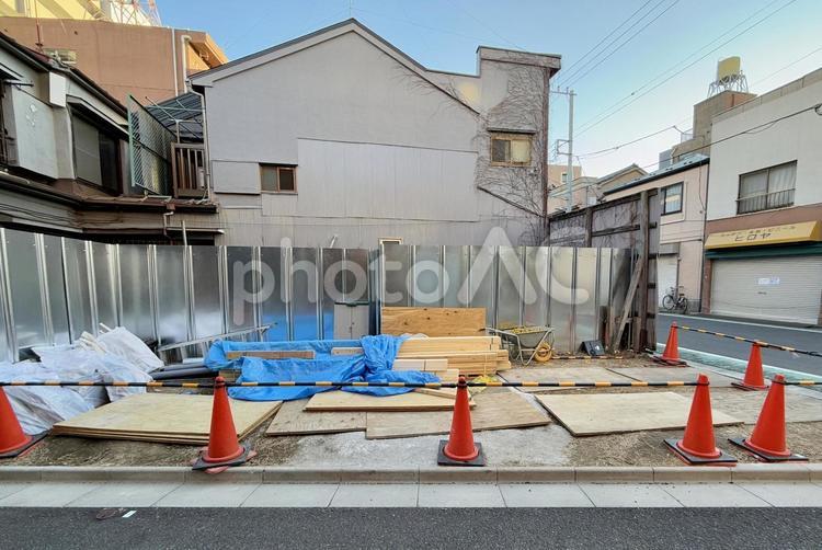 住宅街の工事現場 整地,現場,ブルーカラーの写真素材