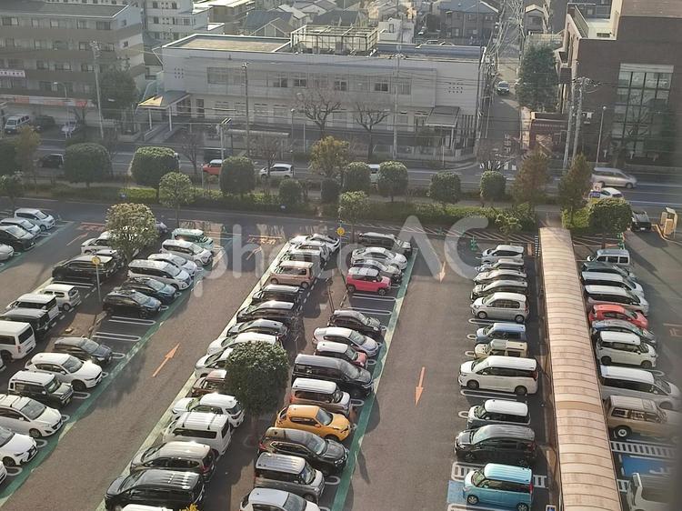 俯瞰駐車場２ 駐車場,車,自動車の写真素材