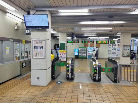 国府津駅　改札口(外側から撮影) 改札口,国府津駅,入口の写真素材