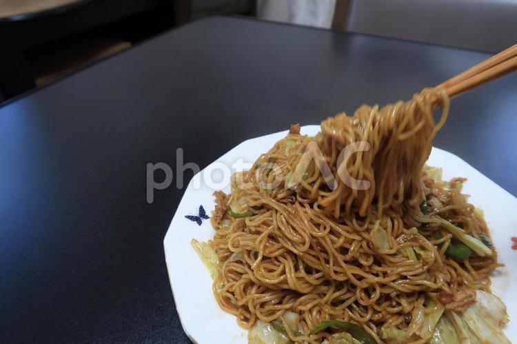 焼きそば　がっつく 麺類,麺,食べ物の写真素材