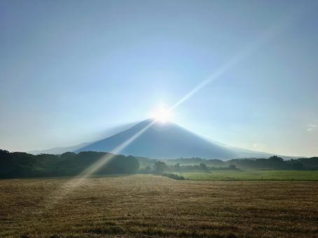 富士山と太陽 富士山と太陽の写真